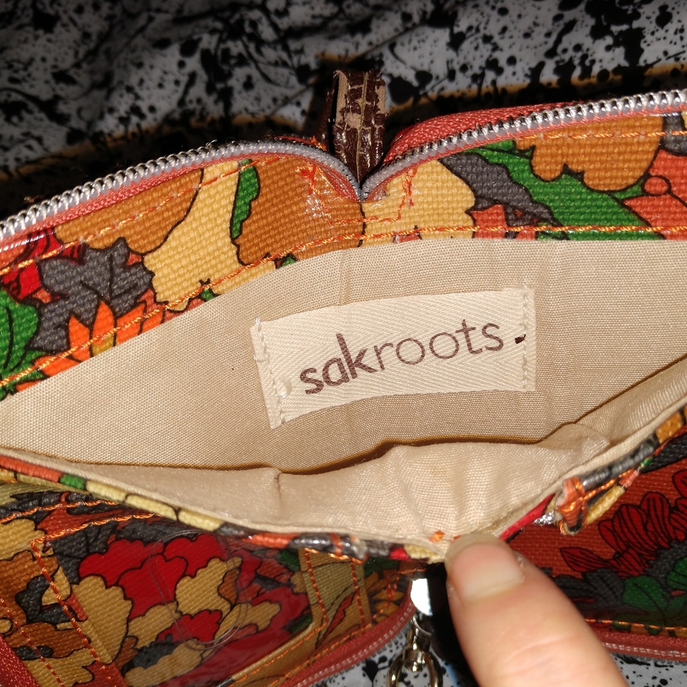 Sakroots Wallet - Picture 8 of 9